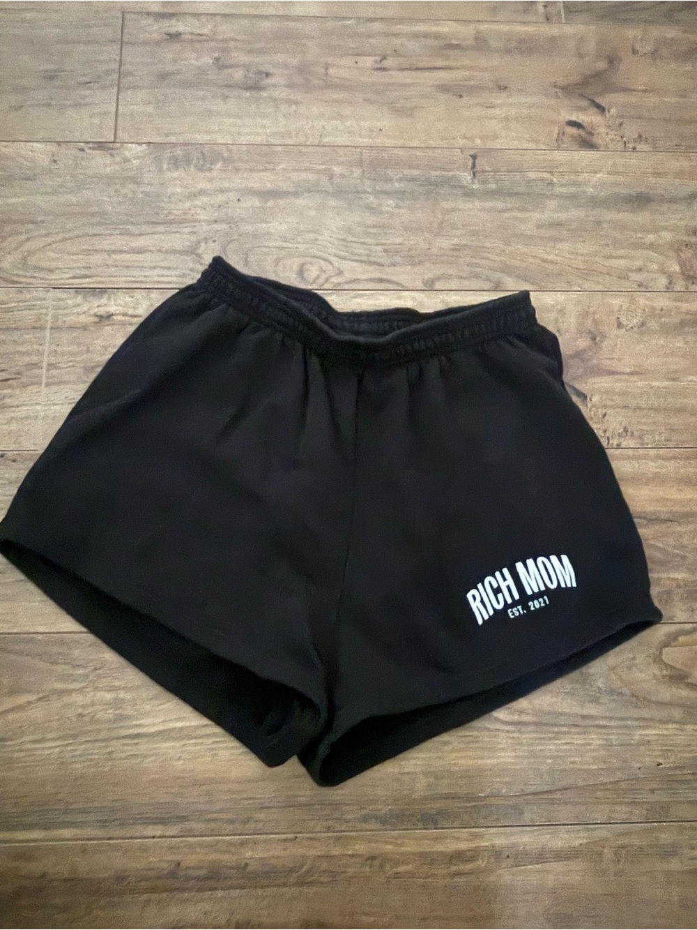 Tinx Rich Mom Gear - Essentials Shorts Viche black - Large